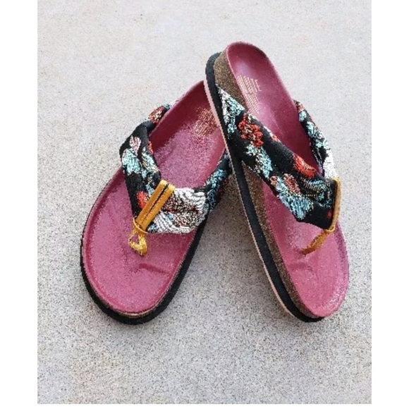 Charlotte Stone x Reformation Thong Sandals sz 9 - Picture 3 of 8